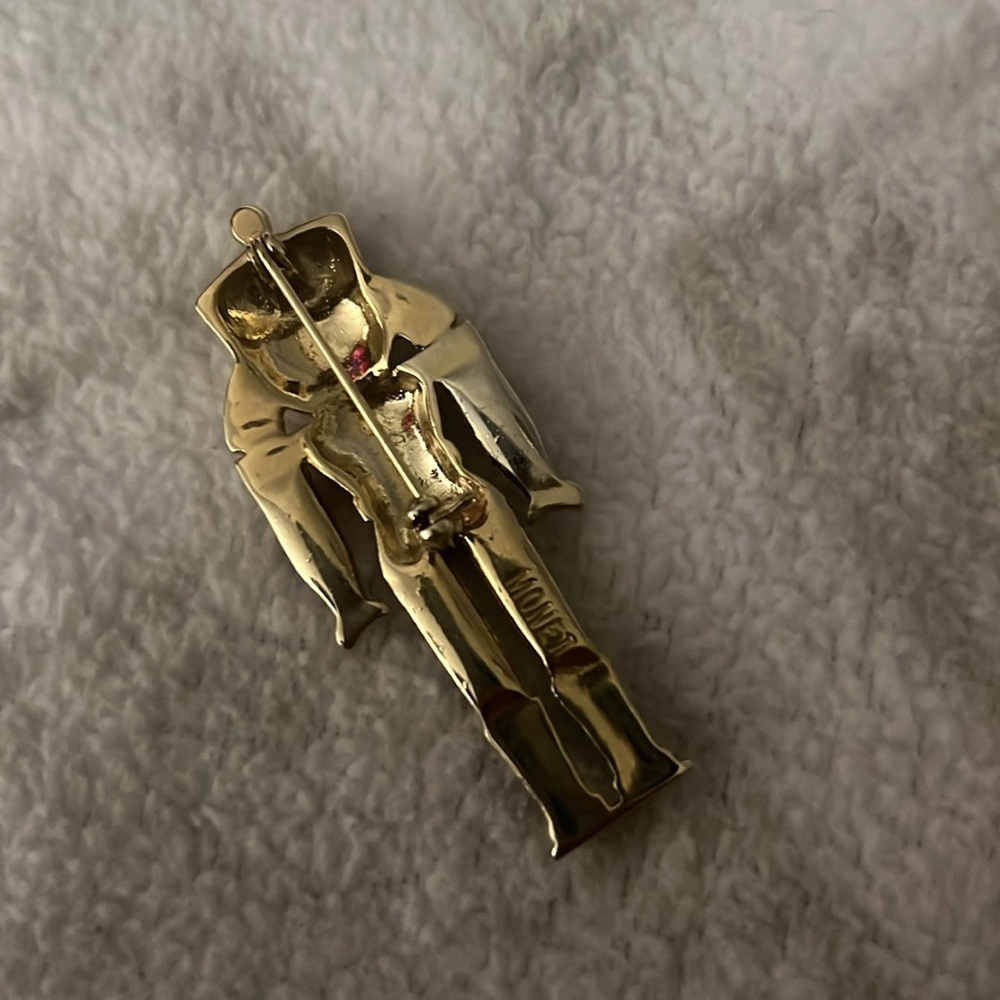 Vintage Monet Gold Tone Red Enamel Rhinestone Nutcracker Brooch Pin - Picture 5 of 11